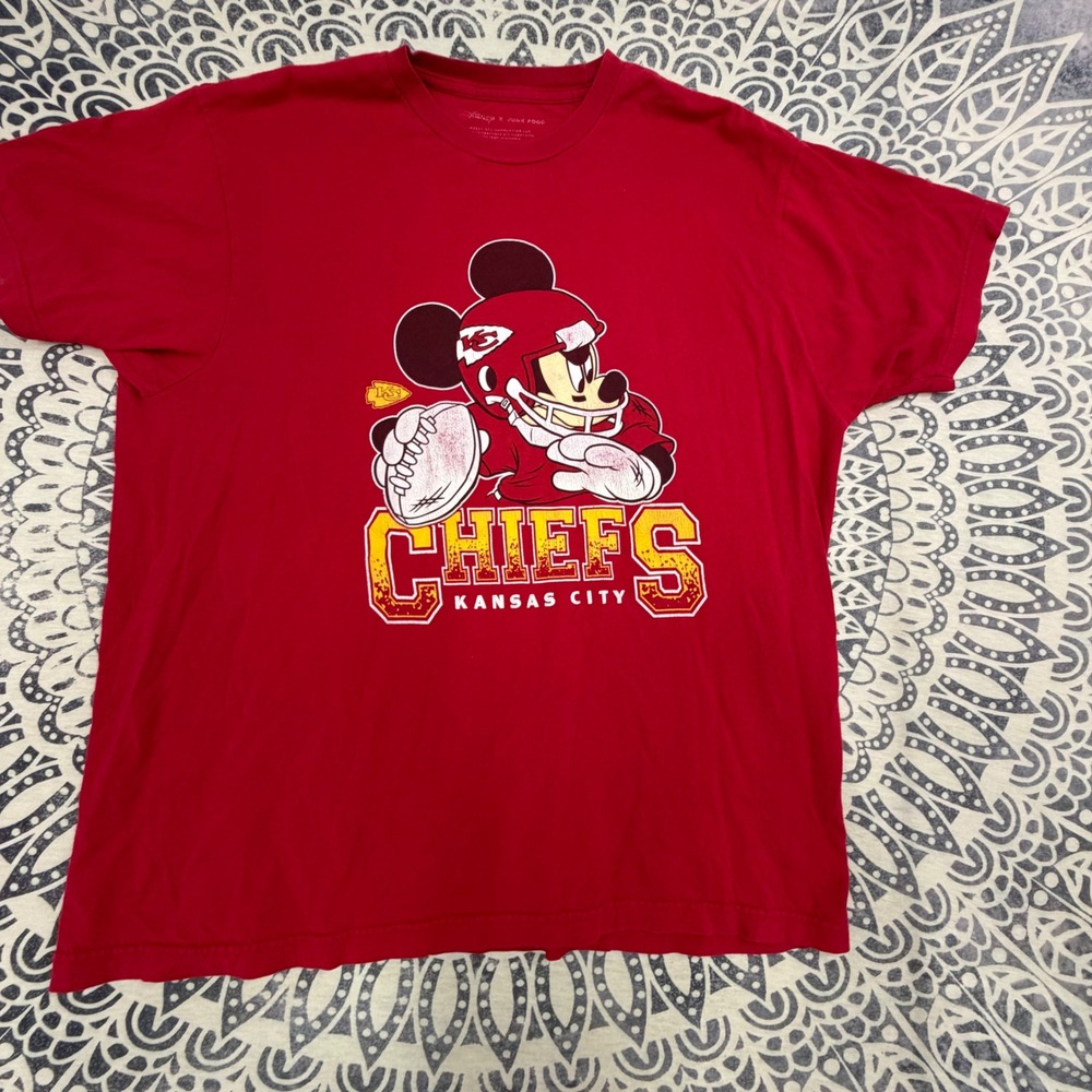 Disney x Junk Food Kansas City Chiefs Mickey Mouse Red Graphic T-Shirt XL